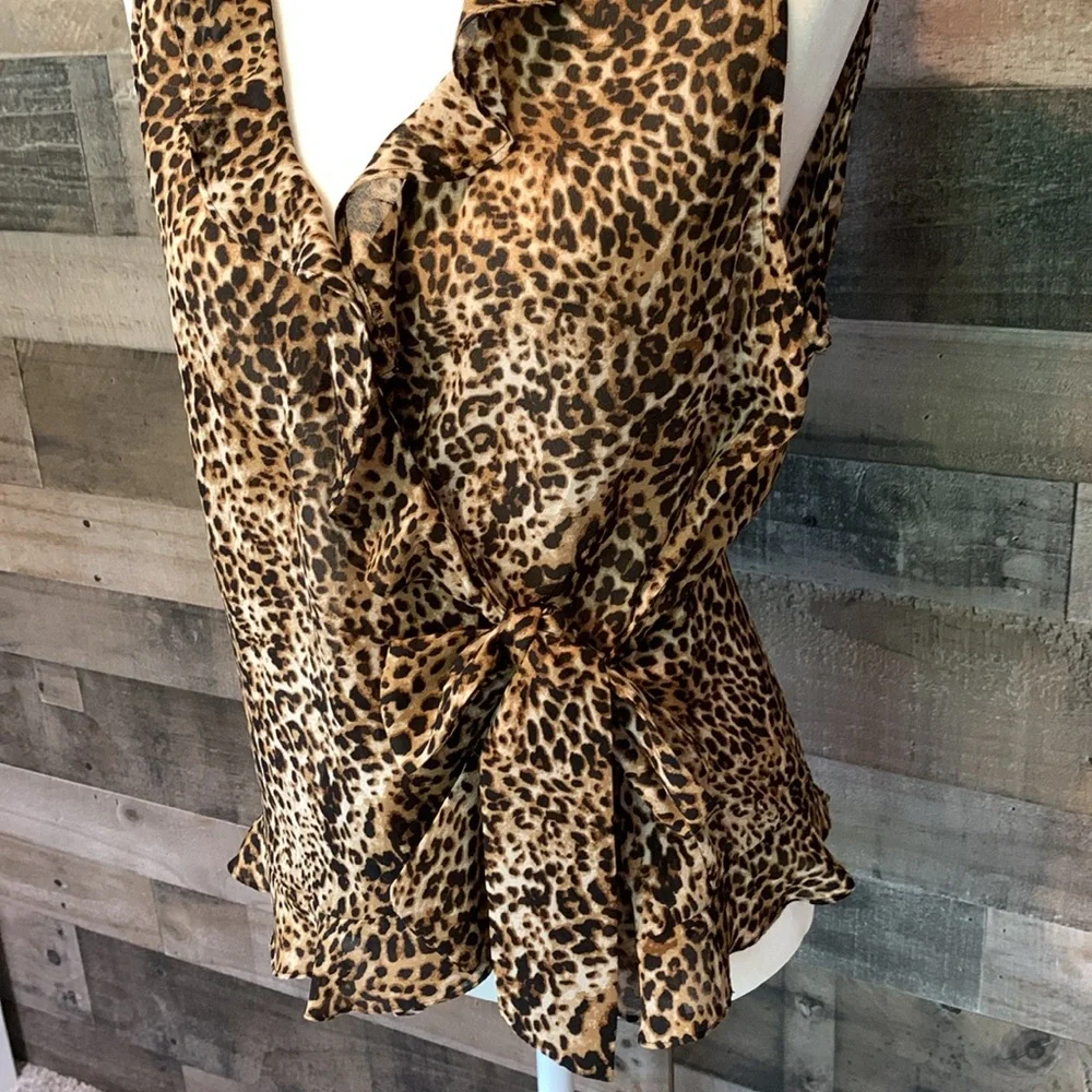Sunny Leigh Sleeveless Leopard print top with ruffles and side tie - Picture 6 of 16